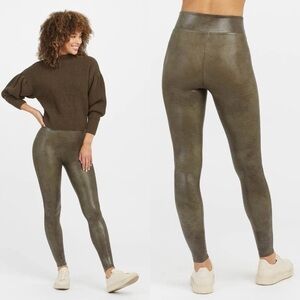 Spanx Faux Leather Croc Shine Leggings Darkened Olive Green Size Small